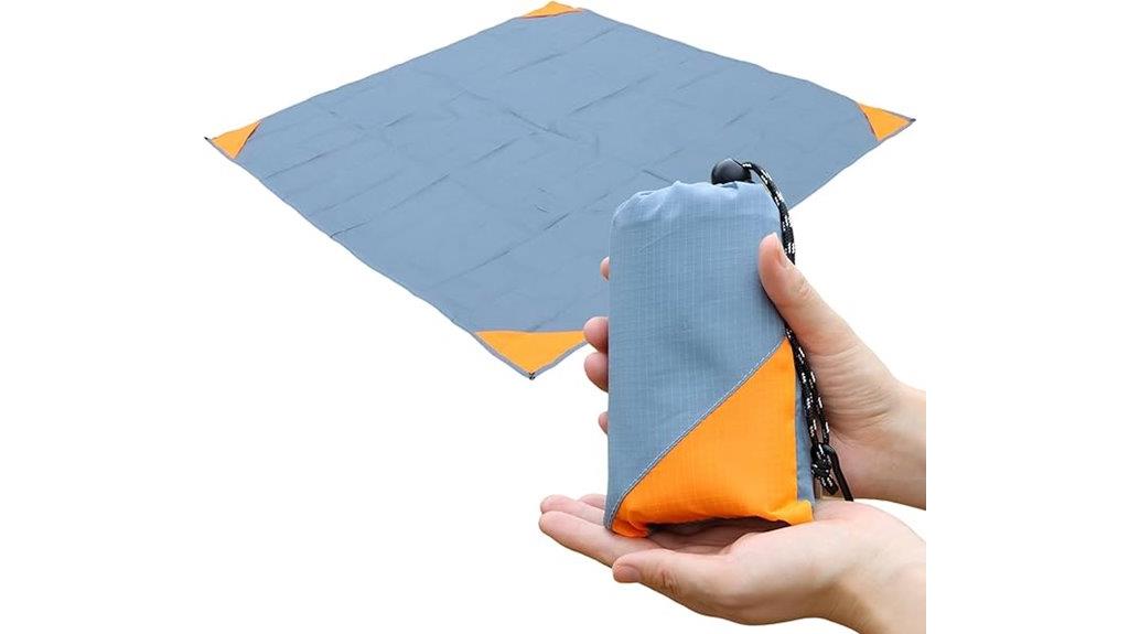 water resistant compact picnic blanket