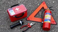 essential roadside emergency supplies